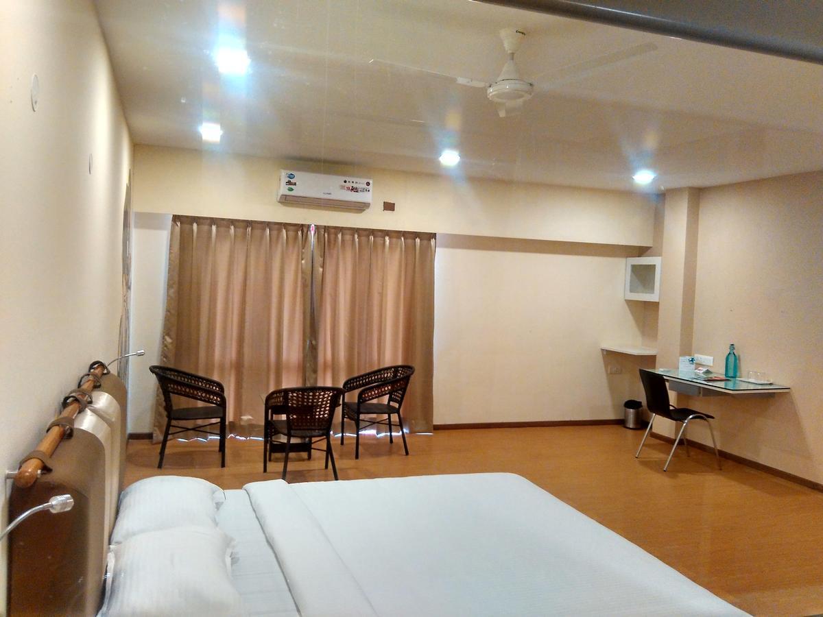 Villa Park Mysore Buitenkant foto